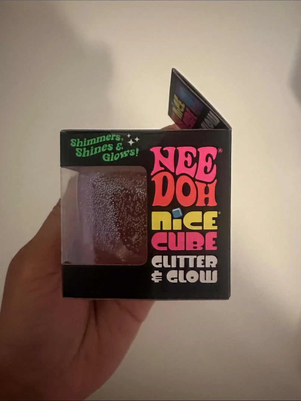 NeeDoh Cloud Pleaser & Pink Nice Cube Glitter Glow Bundle
